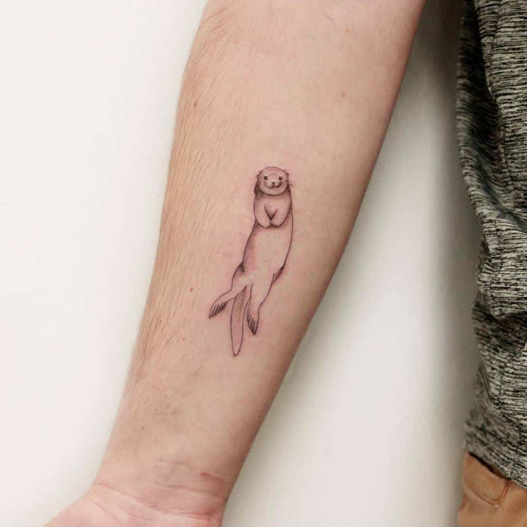 Small Simple Otter Tattoo Tattooist Haedeun.