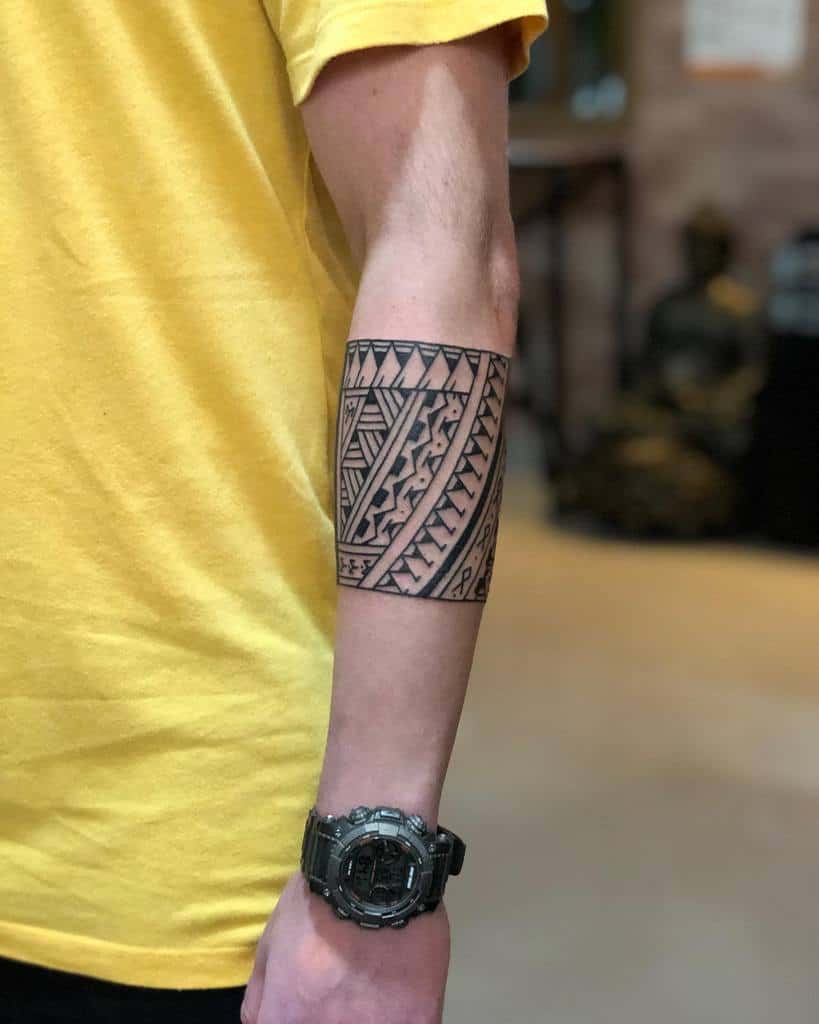 Small Tribal Arm Tattoos miguelfigini
