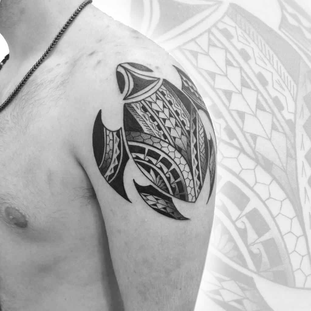 Small Tribal Shoulder Tattoos lovelucktattoo