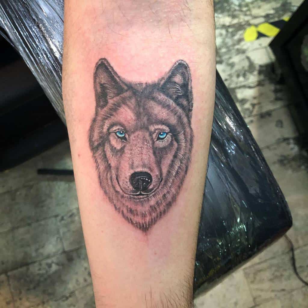 Small Wolf Realistic Tattoo renetattoo81