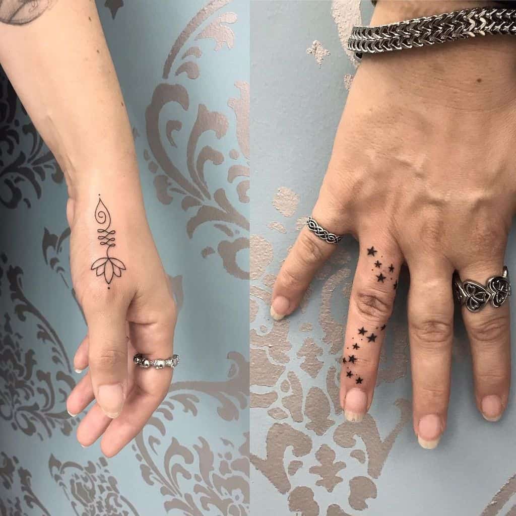 Small Women Finger Tattoos icontattoomilano
