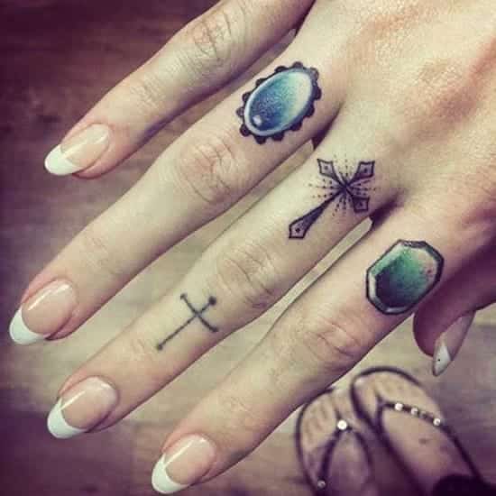 Small Women Finger Tattoos thestyleupwebsite