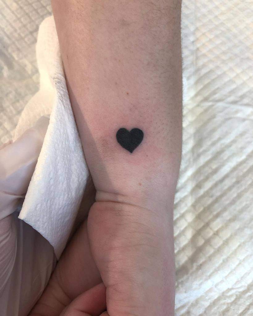 Solid Black Heart Tattoo Autos Ink