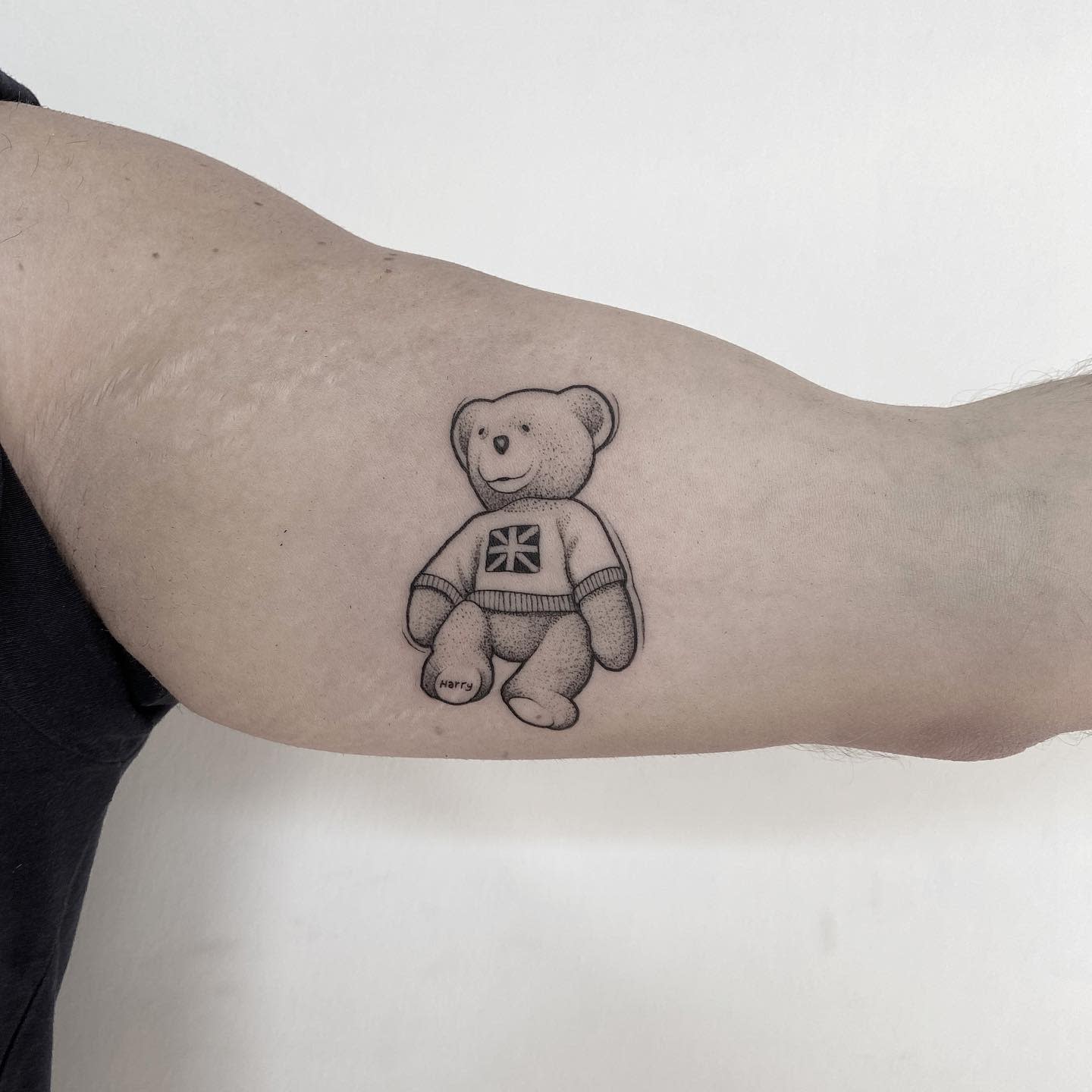 Small Teddy Bear Tattoo -paco_cachadas