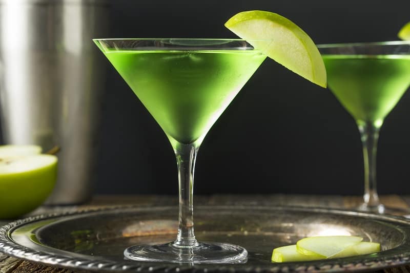 green cocktails to sip on st. patrick's day