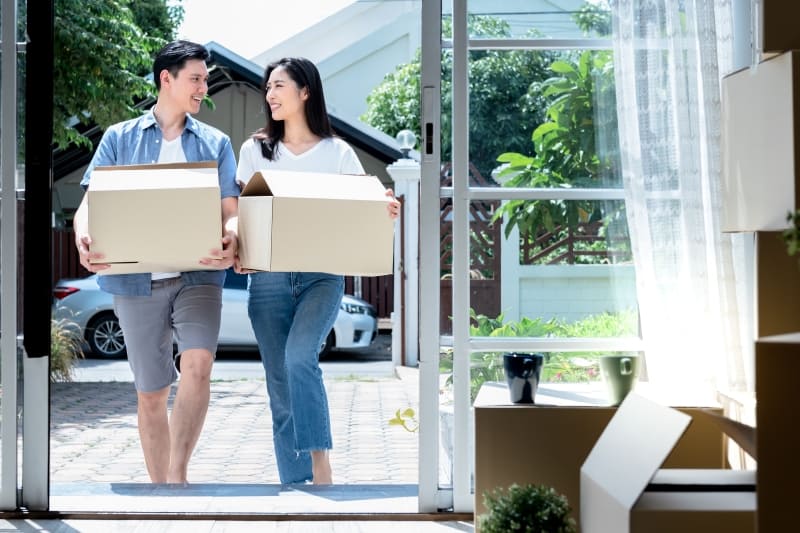 15 Top Tips To Help Moving In Together Go Smoothly