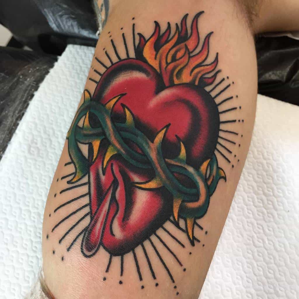 Traditional Bleeding Heart Tattoo alessandrobassettitattoo