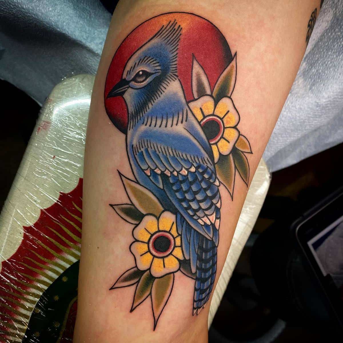 Traditionelles Bluebird Tattoo mandysutattoos