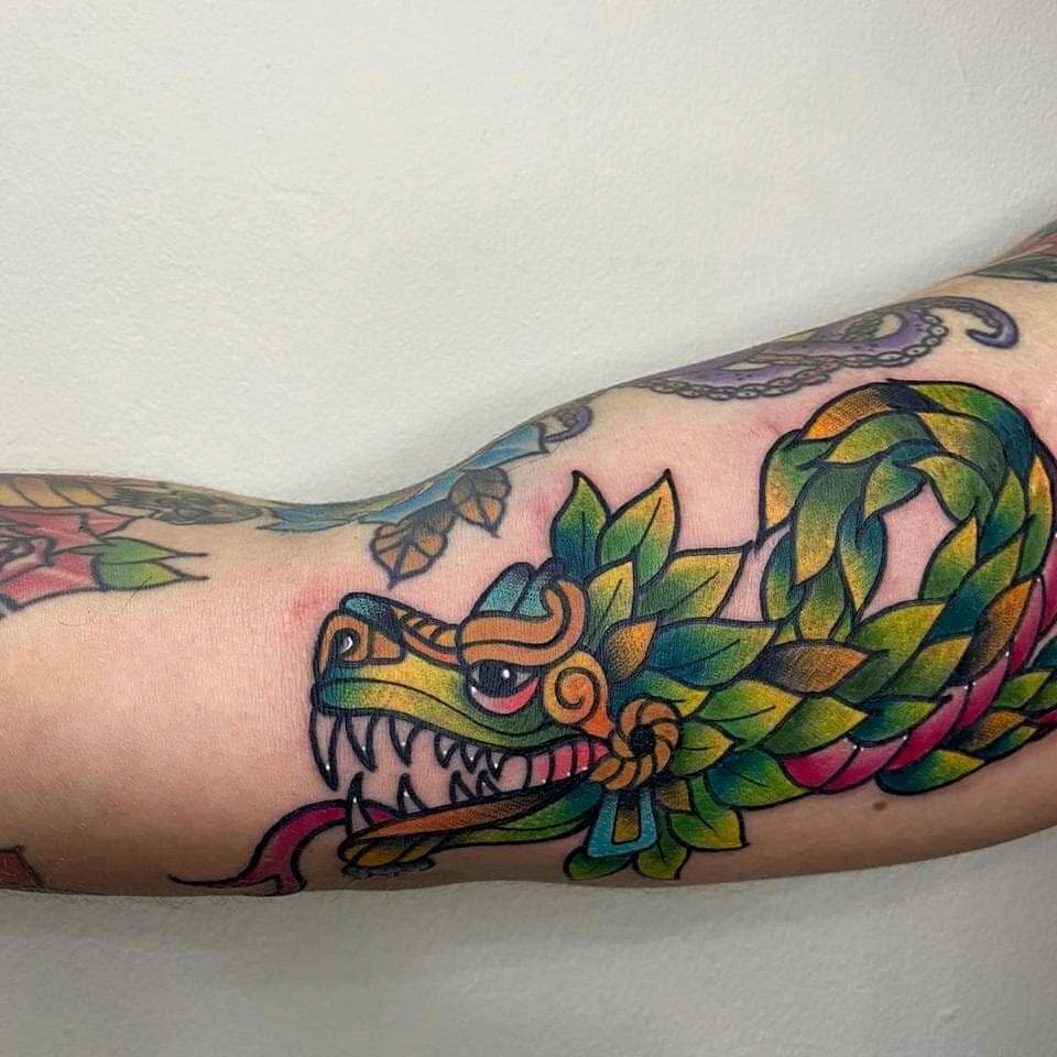 Tatuaje Tradicional De Quetzalcóatl -tory.maldonado