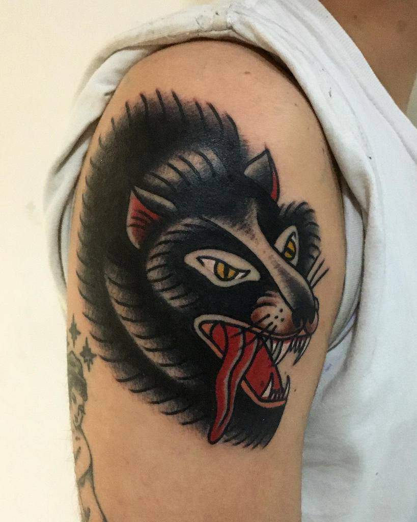 Traditional Wolf Shoulder Tattoo asiadelsur