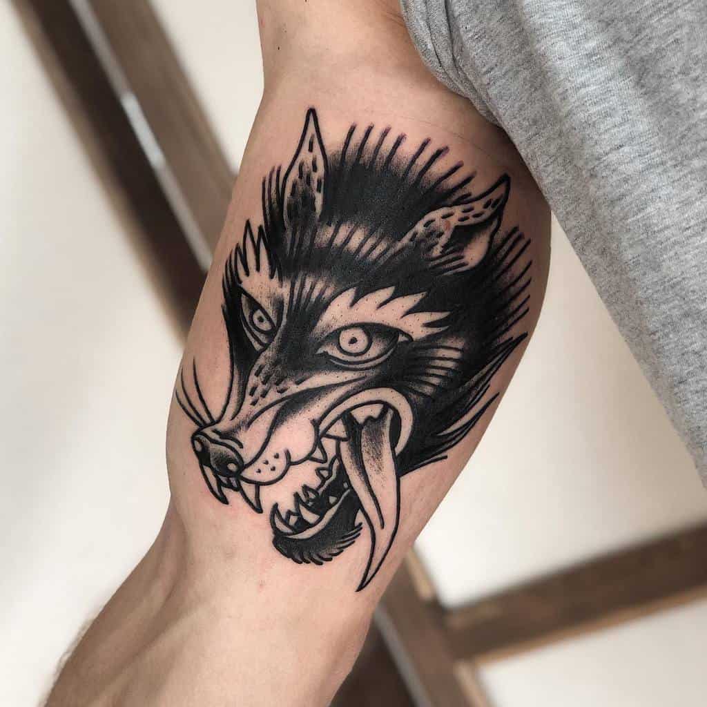 Traditional Wolf Upperam Tattoo koljaanders_tattoo