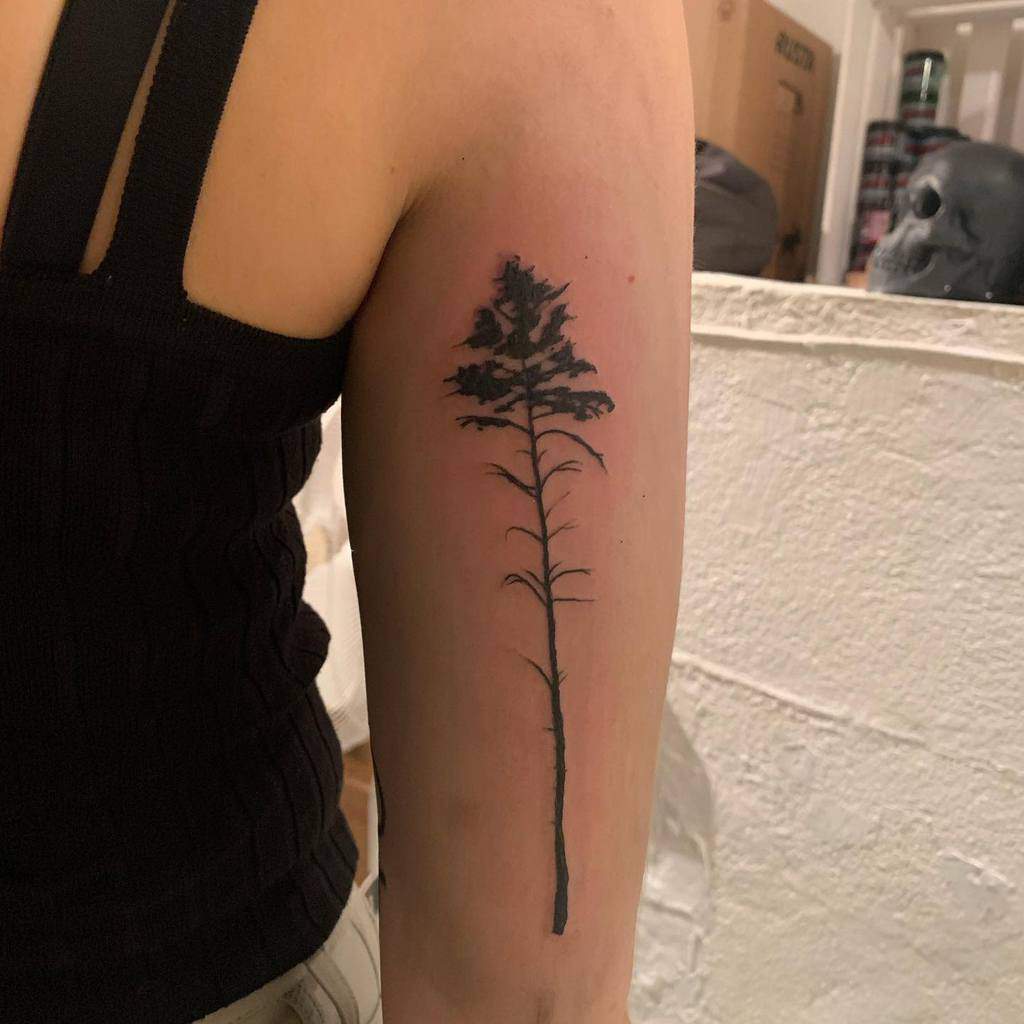 Tree Upperarm Tattoo mo.galleri