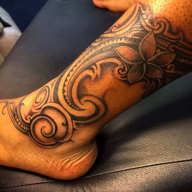 Tribal Flower Leg Tattoo samoan_mike