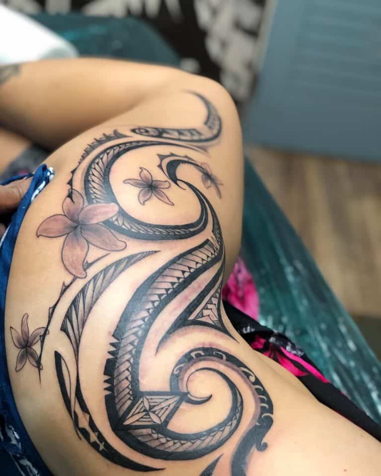 71 Tribal Tattoo Ideas For Women   Tribal Hip Tattoos For Women Samwell Tiki 768x959 