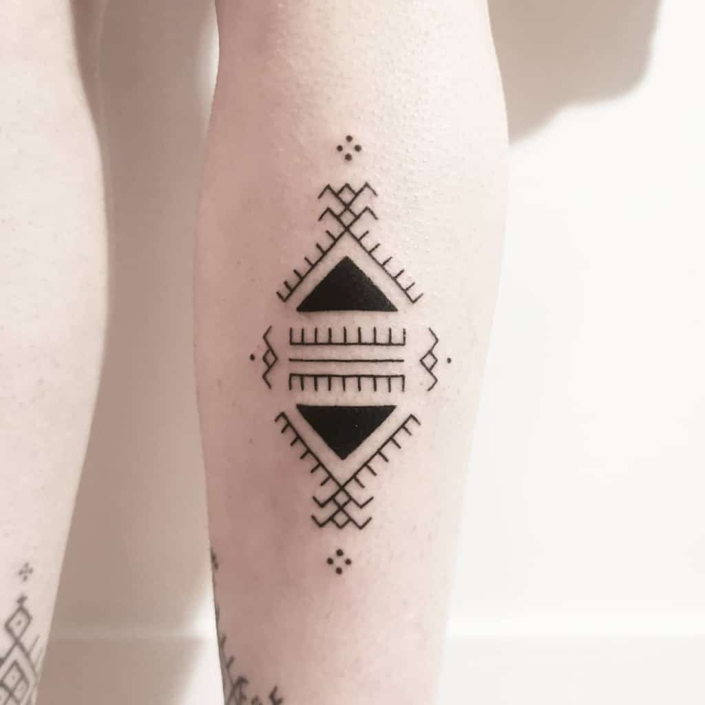 Tribal Leg Tattoos for Women adasiya_kahina
