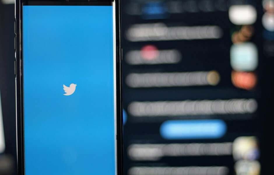 How to Bulk Unlike Old Tweets You Don’t Want Associated With Your Account