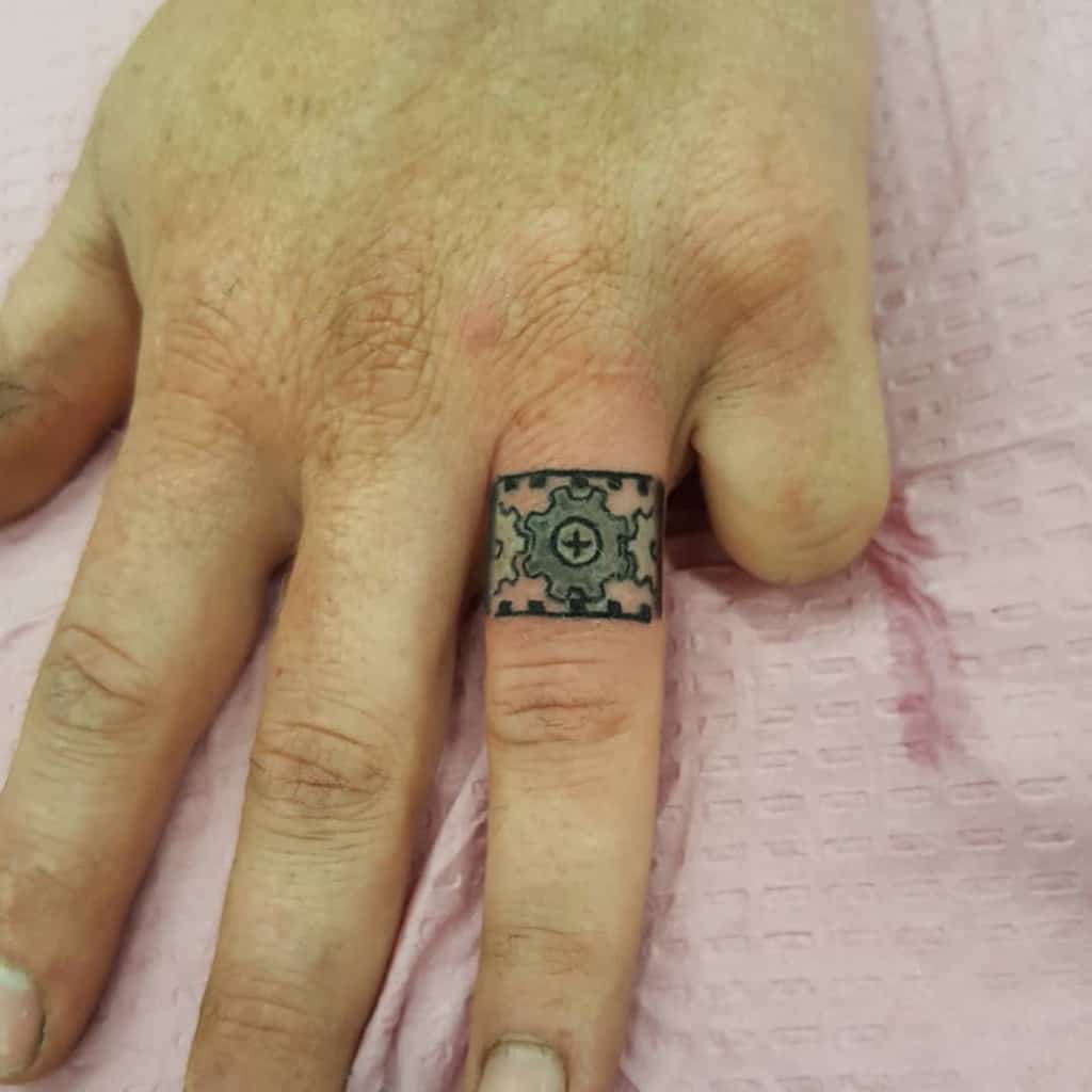 Unique Ring Tattoo Keithbucellatatt2