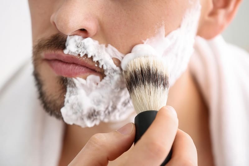Use-The-Brush-Like-an-Artist-Wet-Shaving-Tip-For-Men