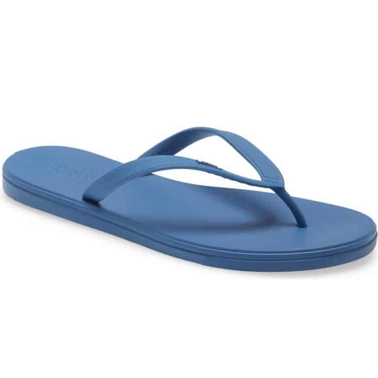 10 Best Flip Flops for Men [2024 Buyer's Guide]