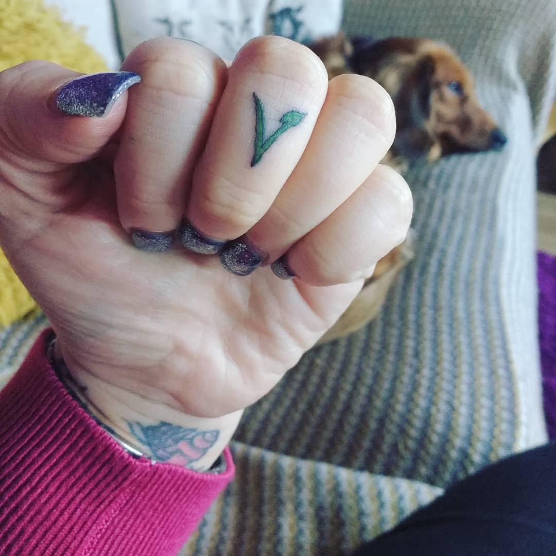 Symbol Vegan Tattoo -tarytarlou