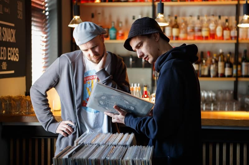 Vinyl-Record-Collecting-Best-Hobby-For-Men-In-Their-30s