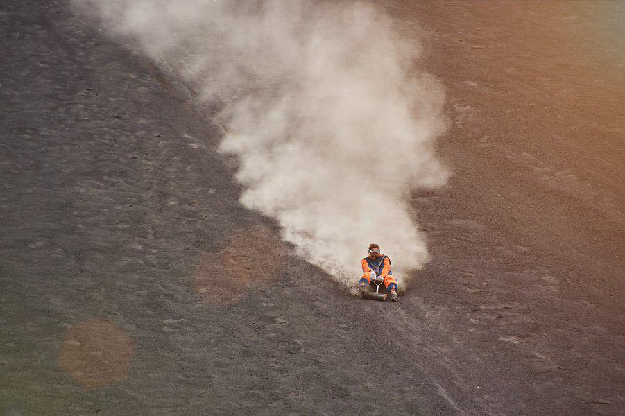 Volcano boarding in Cerro Negro volcano