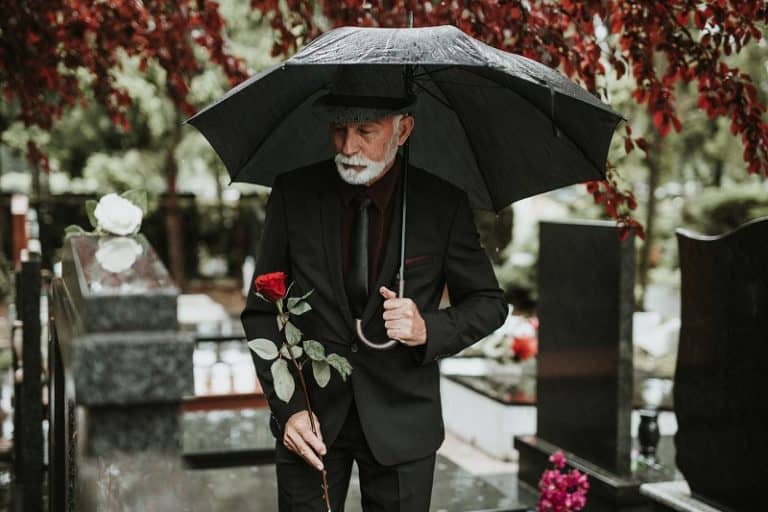 Men's Guide to Dressing Respectfully for a Funeral