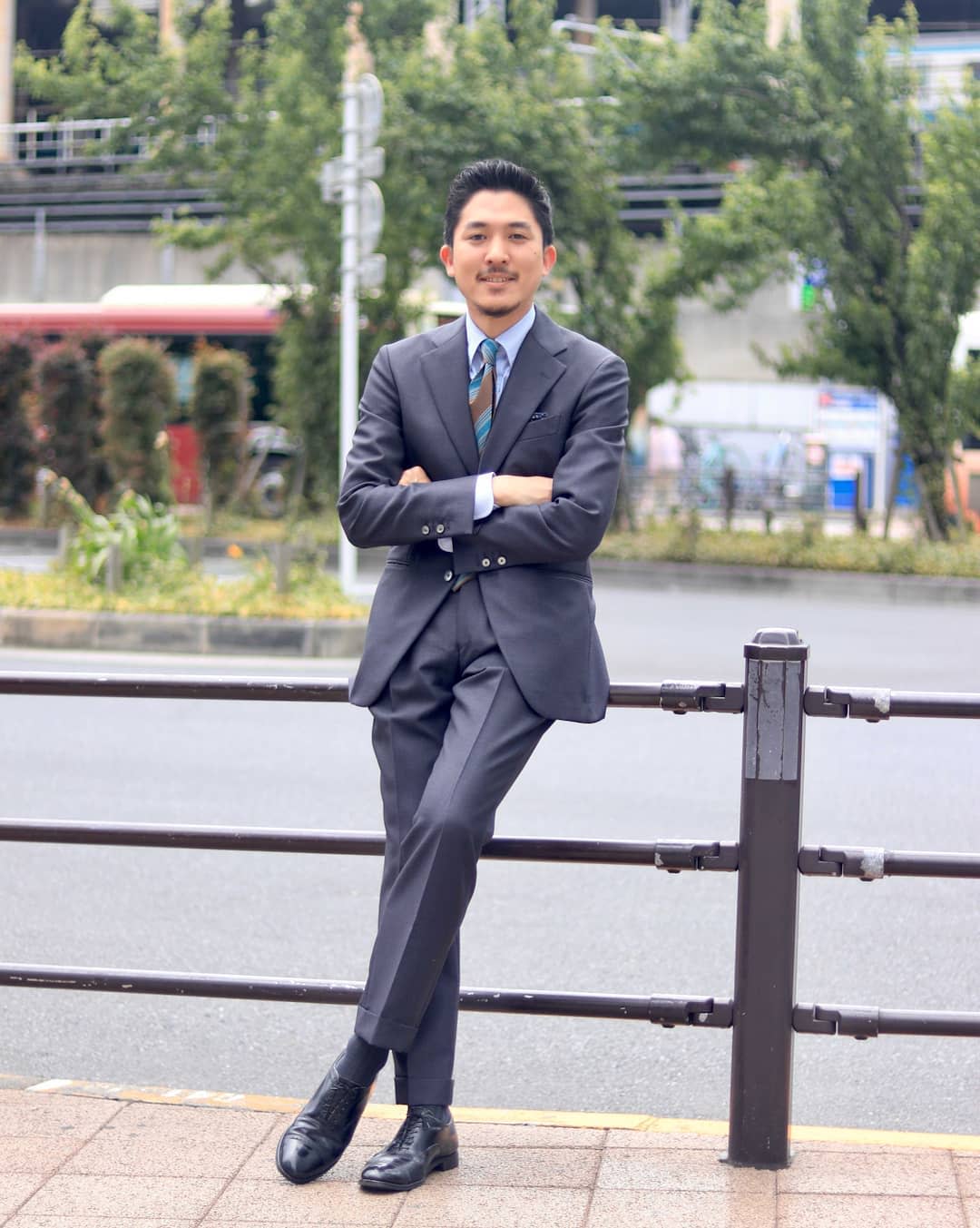 Multicolor Tie With Grey Suit -akinarishoji