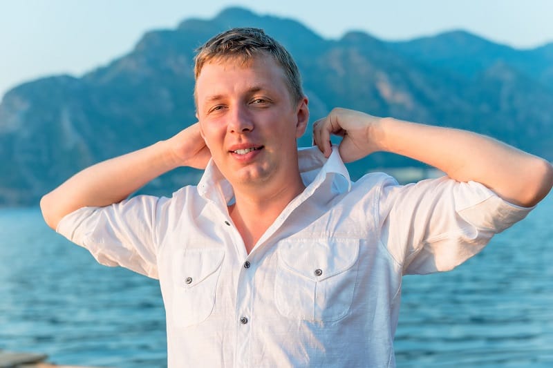 When to Wear a Button Down vs. a Button Up