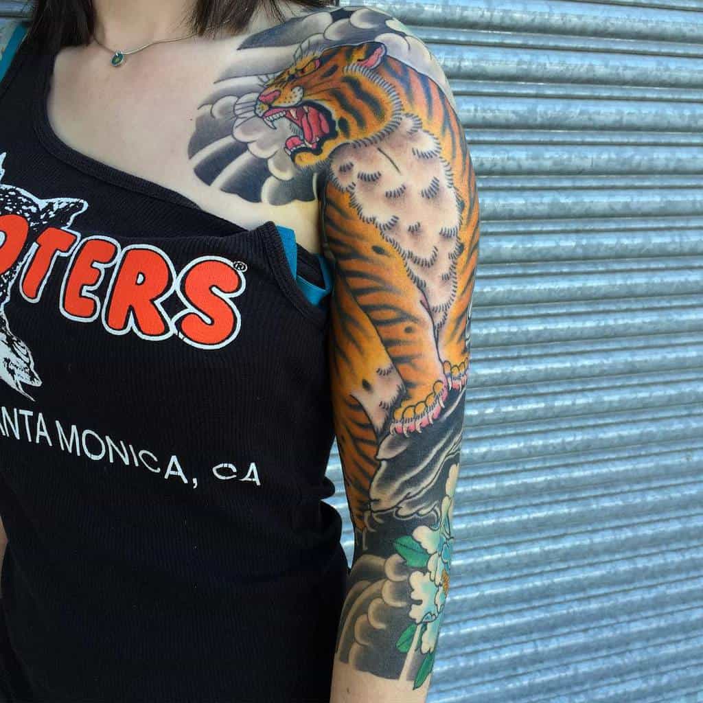 Women 34 sleeve tattoo bretthayestattoo