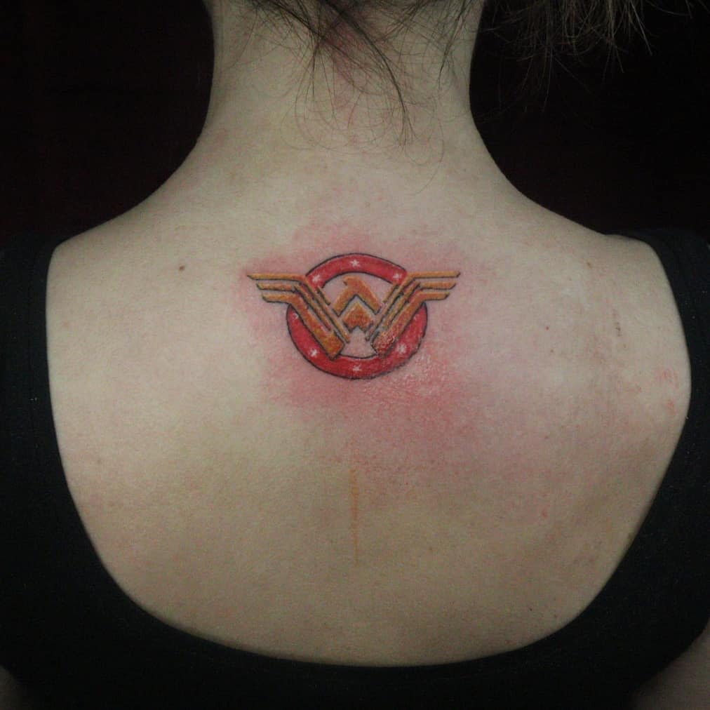 Symbol Wonder Woman Tattoo -derekrodrigues_tattoo