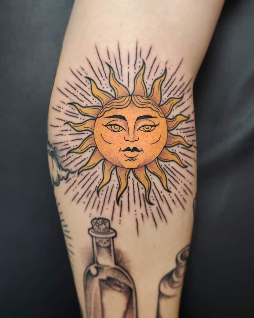 Yellow Simple Sun Tattoo cesar_merca2