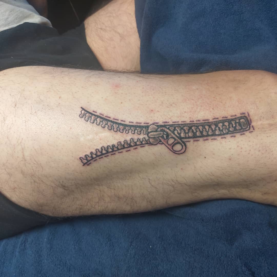 Traditional Zipper Tattoo -john_tattoo_zeewolde