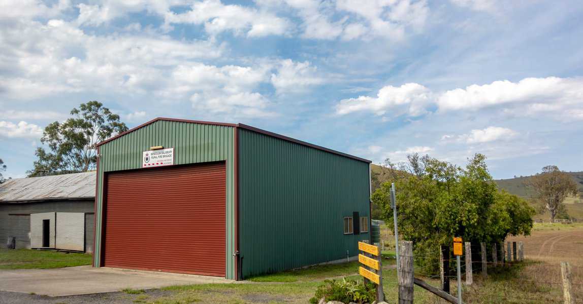 green aluminium shed