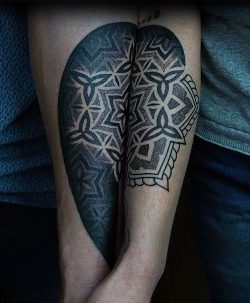 Increíble Antebrazo Geométrico Flor Dotwork Pareja Tatuaje Inspiración