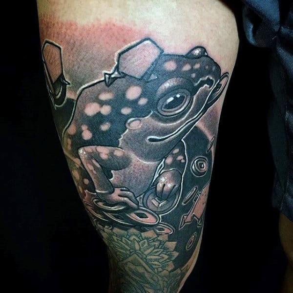 Amazing Mens Frog Thigh Tattoos