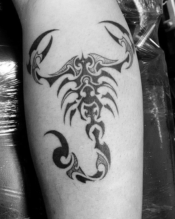 Amazing Mens Scorpion Leg Animal Tribal Tattoo Designs