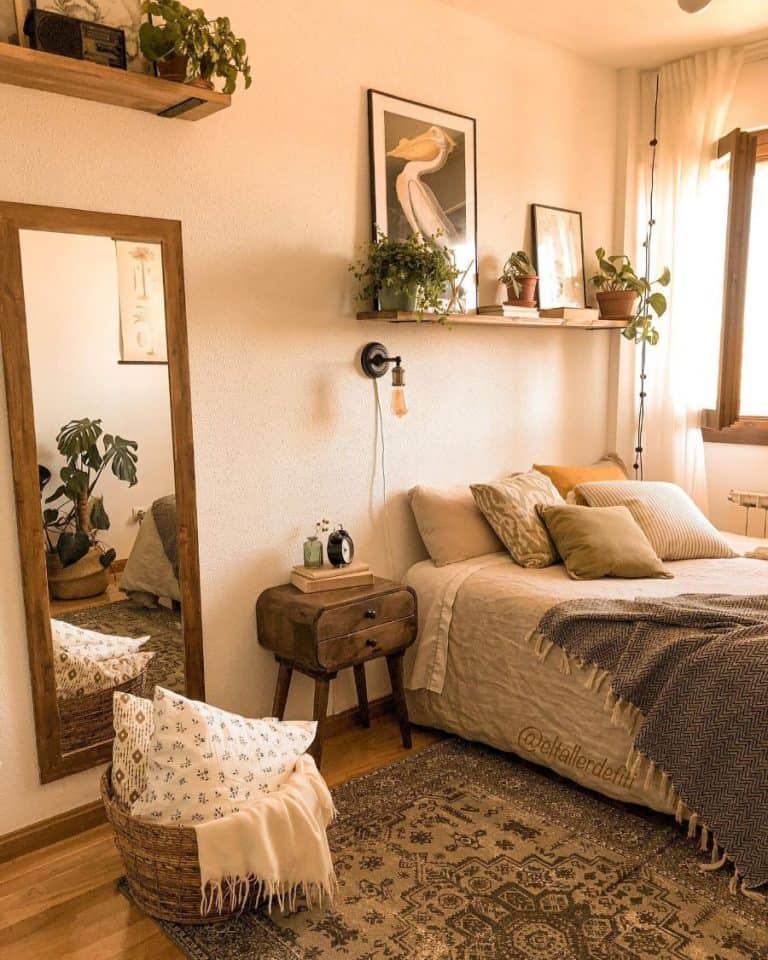 Apartment Cozy Bedroom Ideas Eltallerdefiti  768x960 