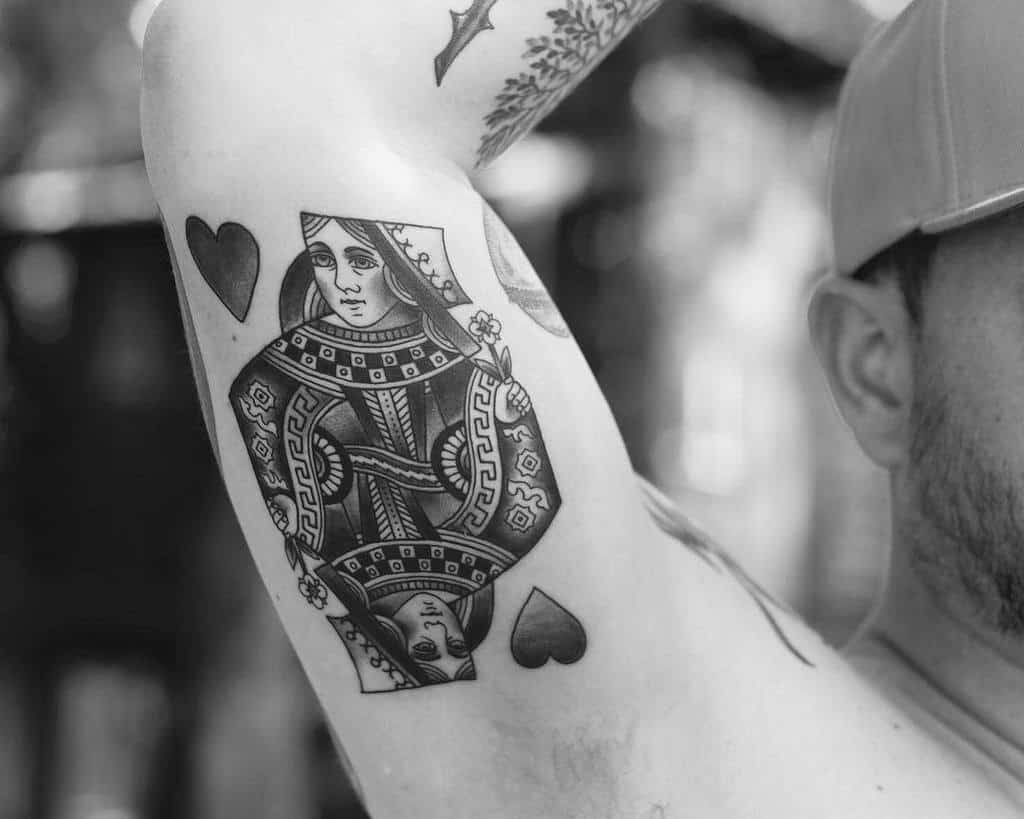 Queen of Hearts Tattoo with Crown - wide 3