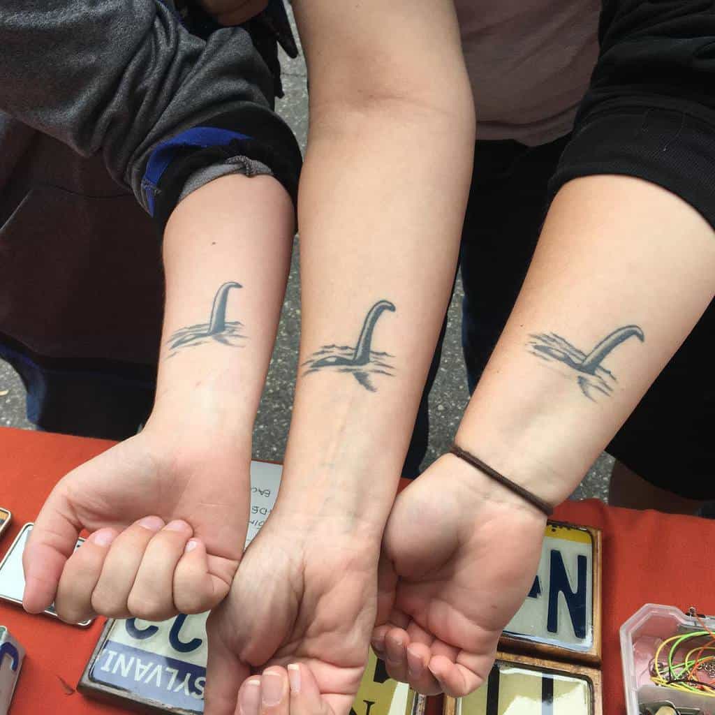 awesome-matching-mother-daughter-tattoo-stateplatesigns