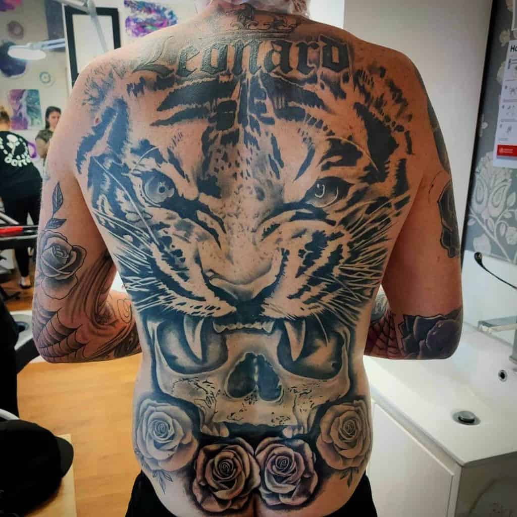 Discover 89+ about tiger back tattoo unmissable .vn