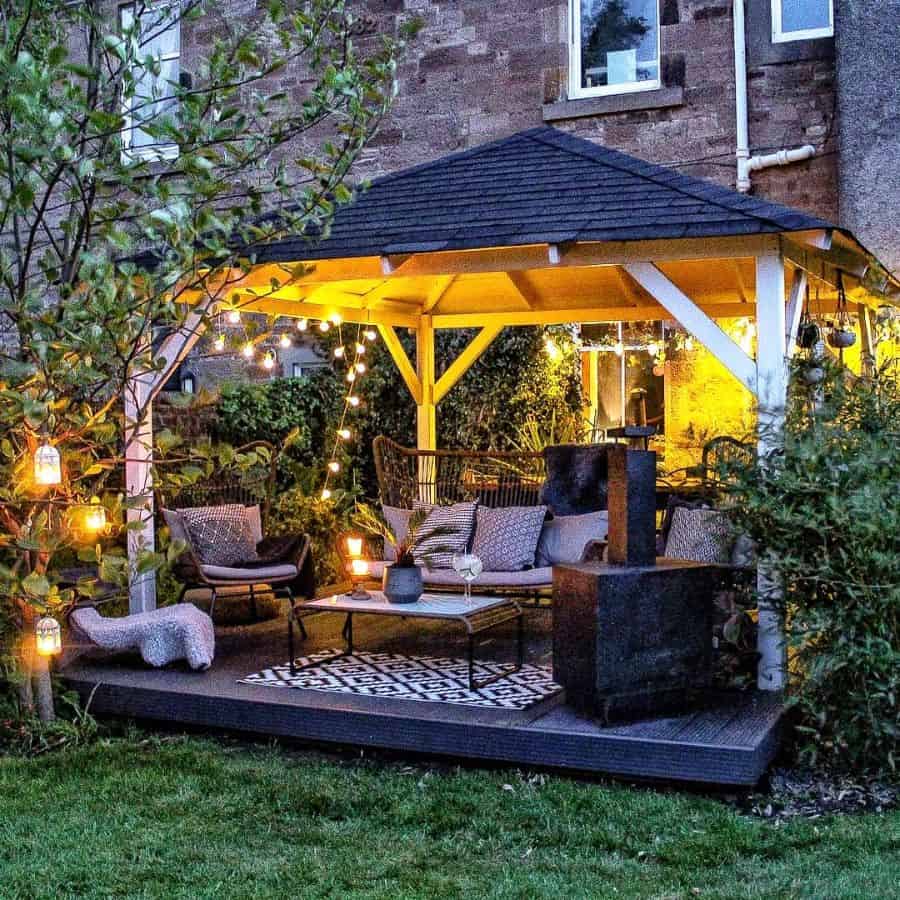 21 Gazebo Design Ideas for a Cozy Backyard Space