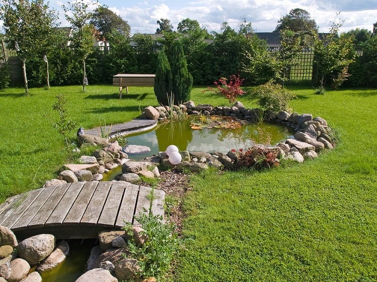 Beautiful Classical Garden Backyard Pond Landscaping