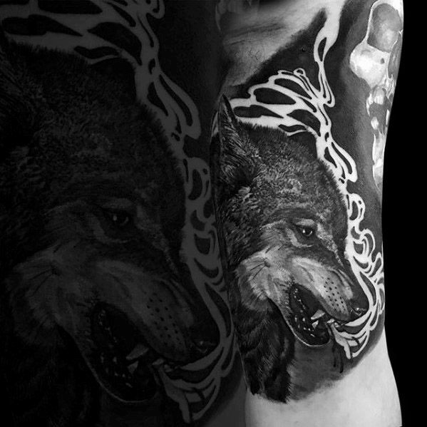 Bicep Mens Sick Wolf Tattoo Design Inspiration