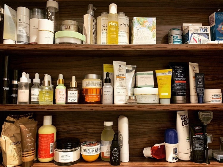 big bathroom toiletries shelf 