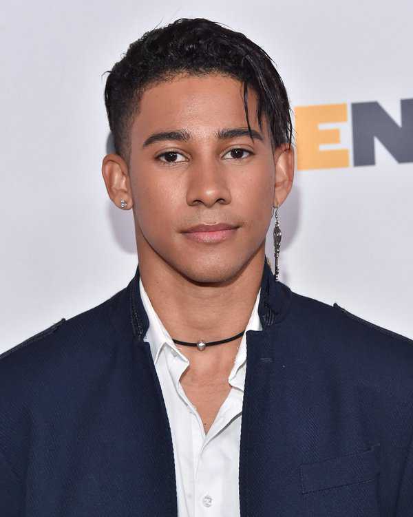 Los,Angeles,-,Oct,20:,Keiynan,Lonsdale,Arrives,For,The