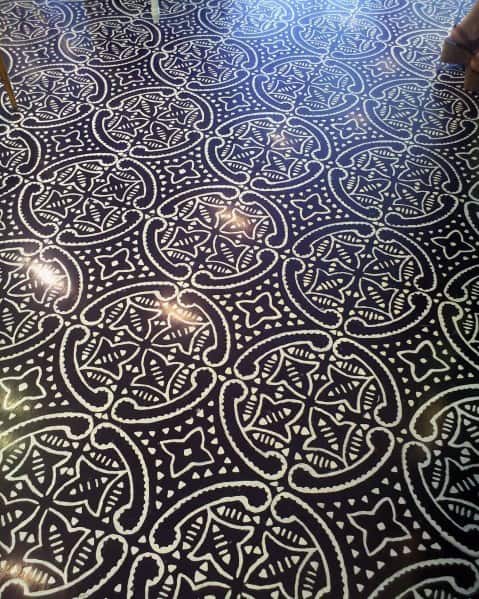 Black And White Ornate Pattern Ideas For Painted Floor