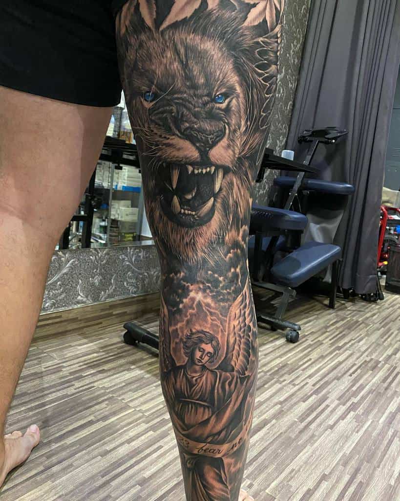black-grey-gentlemeb-inked-leg-sleeve-tattoo-seminyakinkbali