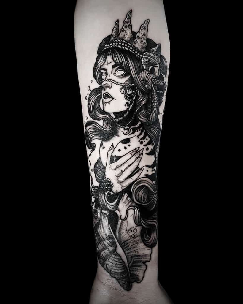 black-work-art-ocean-sirene-mermaid-tattoo-dorianblind_tattoo