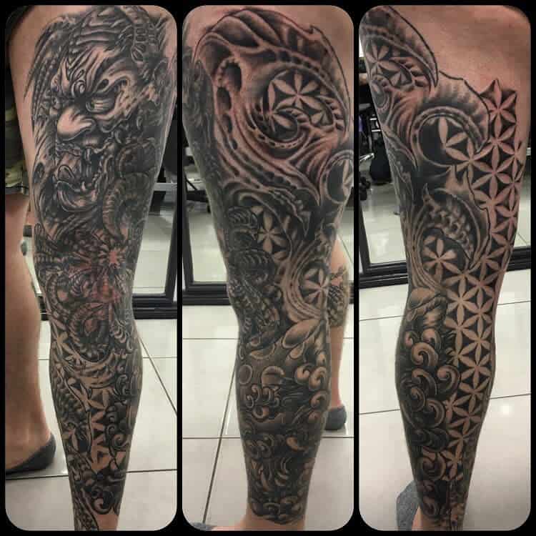 black-work-wip-leg-sleeve-tattoo-harry_aranda_tattooer